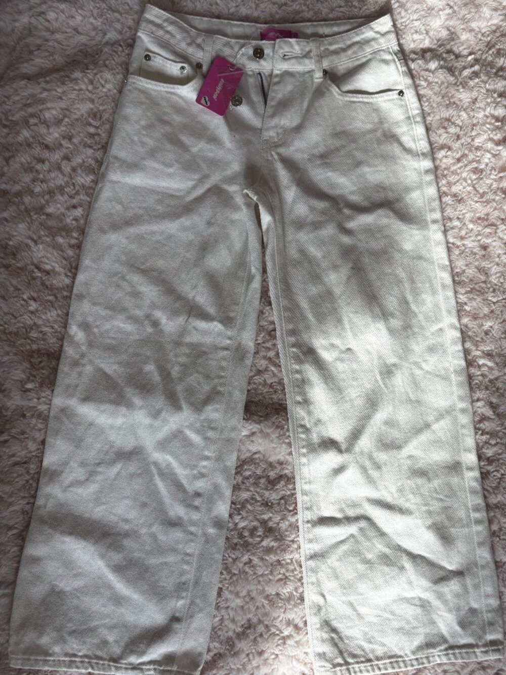 Edikted Petite Raelynn White Jeans